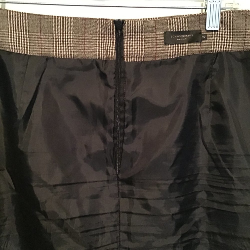 SOYA Concepts Brown Plaid Skirt - Picture 7 of 9